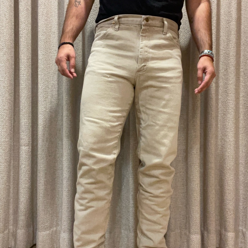 Wrangler Cowboy Cut - Slim - Tapered to hug the boot!